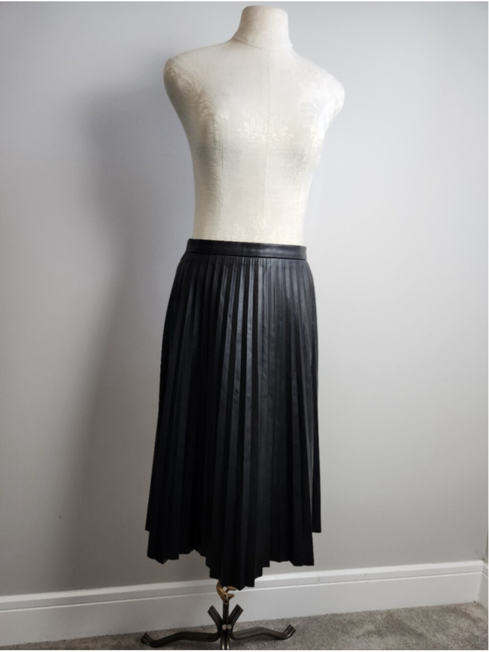 🆕 Faux Leather Pleated 7 For All Man Kind Midi Skirt Sz M Dark Academia Baddie - Picture 2 of 10